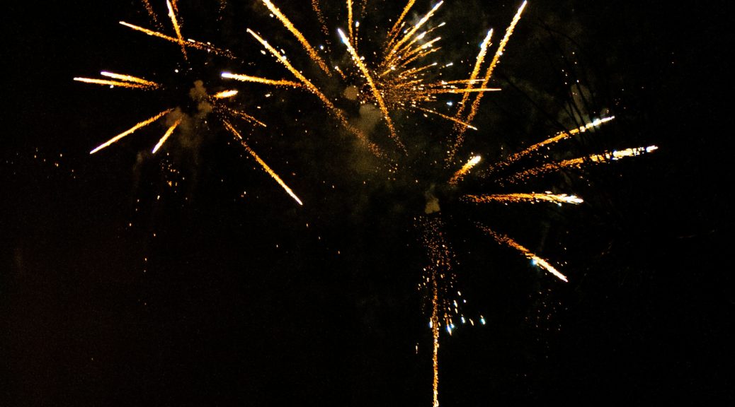 Soirée d'anniversaire : terminez la en beauté avec des feux d'artifice